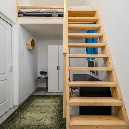 5 Bedrooms Keleti-Home بودابست المظهر الخارجي الصورة
