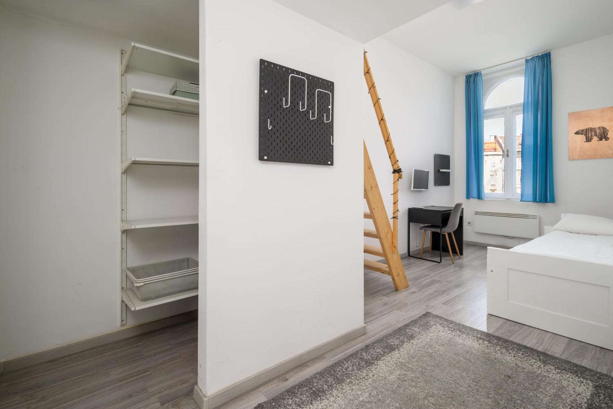 5 Bedrooms Keleti-Home بودابست المظهر الخارجي الصورة
