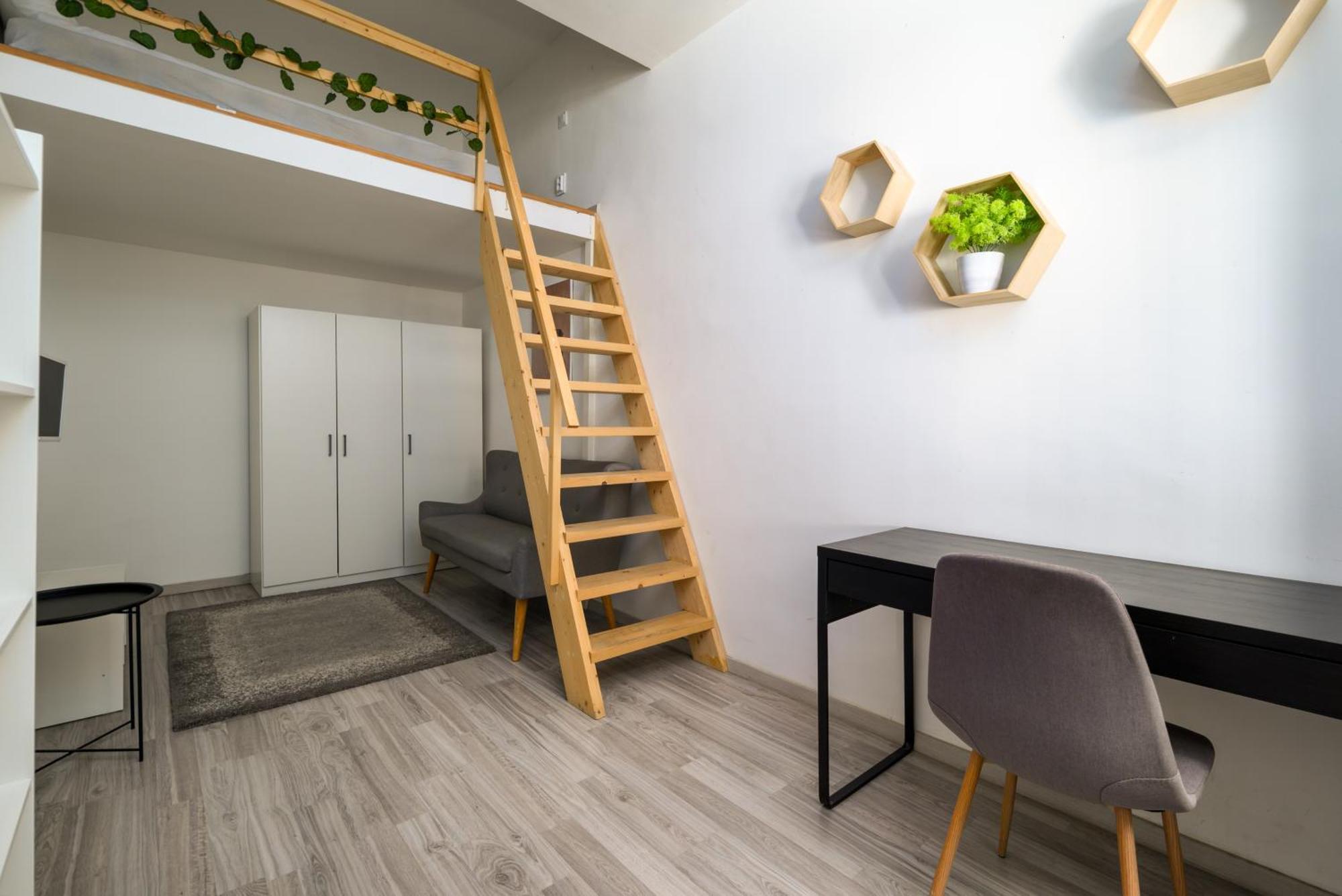 5 Bedrooms Keleti-Home بودابست المظهر الخارجي الصورة