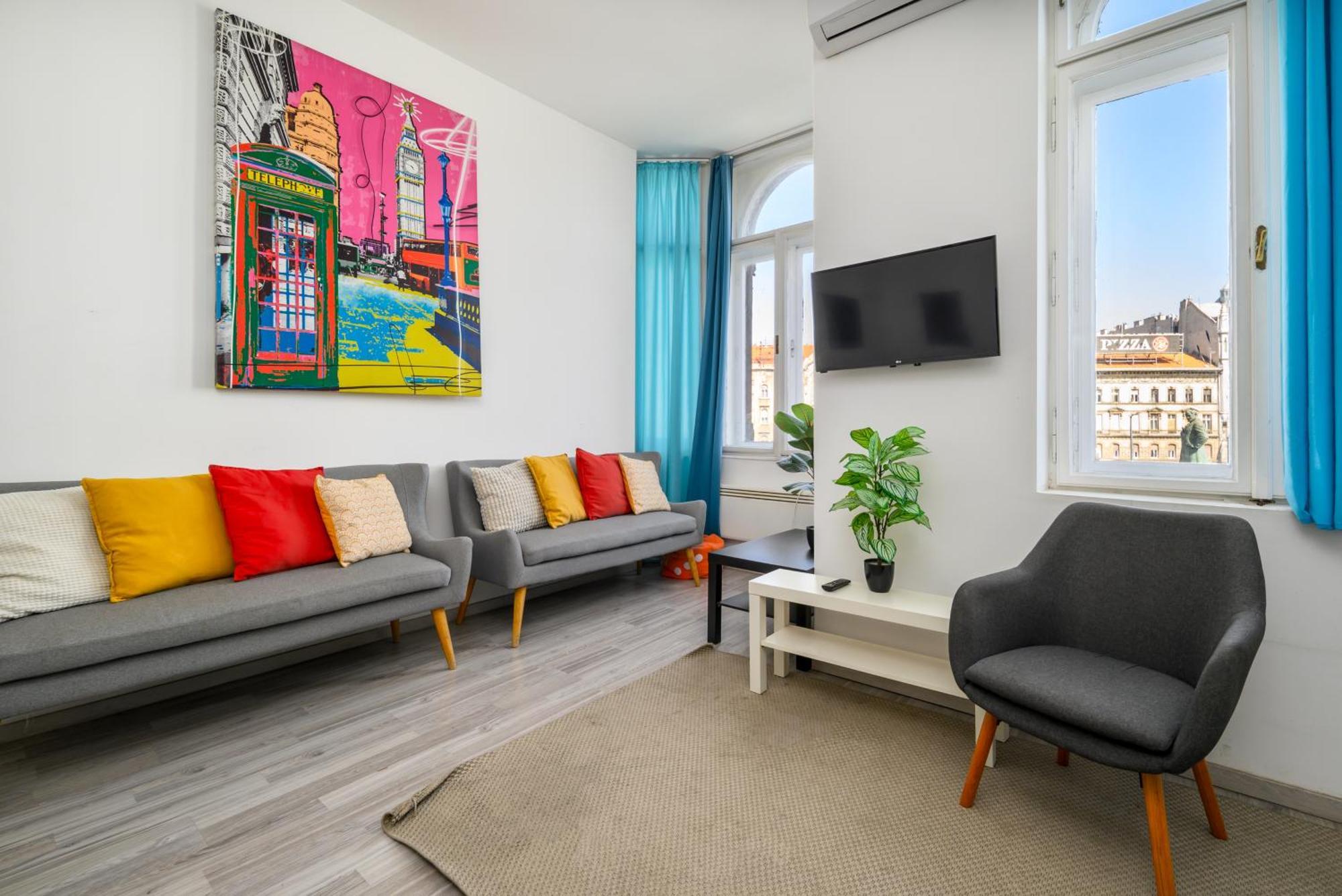 5 Bedrooms Keleti-Home بودابست المظهر الخارجي الصورة